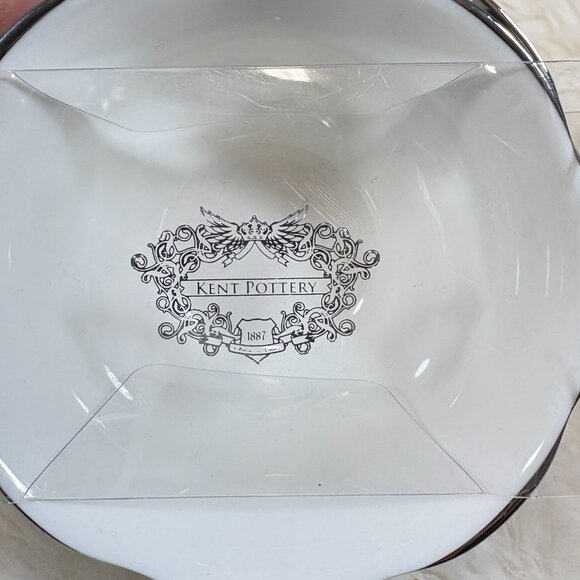 Kent Pottery Porcelain Silver White Stripe Holiday Chic Tea Cups & Saucers 4 PC - Picture 5 of 6